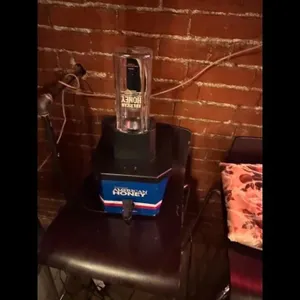 American Honey - Dispenser