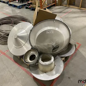 Pallet of Industrial Light Fixtures & Parts
 UNRESERVED