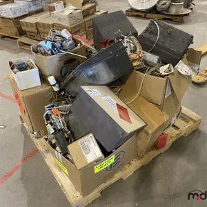 Pallet of Light Fixtures & Misc. Electronics
 UNRESERVED
