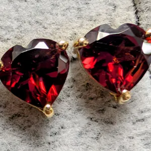 SILVER(1.3G), GENUINE GARNET (APP 2CT) EARRINGS