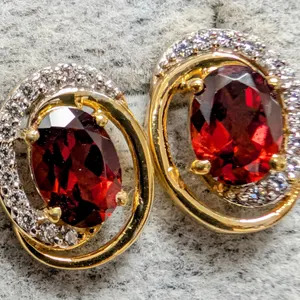 SILVER(2.15G), NATURAL GARNET EARRINGS, SUGGESTED RETAIL VALUE $200