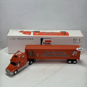 FRAM FREIGHTLINER SEMI