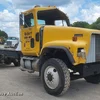 1995 International  PayStar 5000 truck cab and chassis