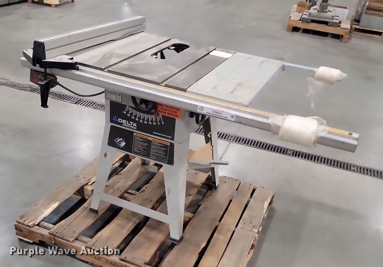 Delta  table Saw