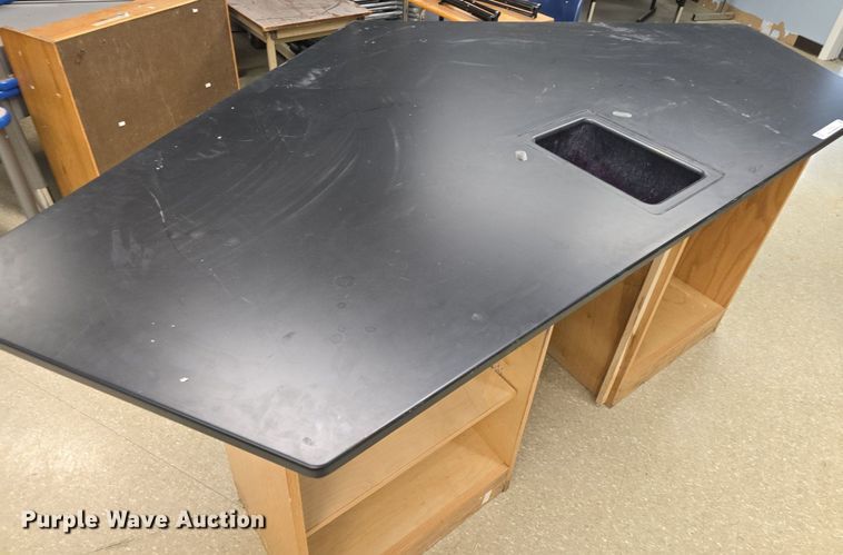 (5) science room tables