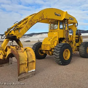 Pettibone Cary-Lift 204 material handler