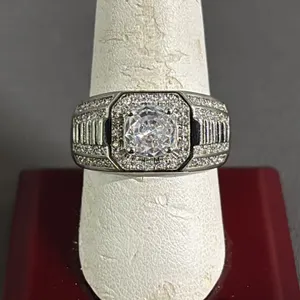 *NEW* PLATINUM PLATED 1 CT SIMULATED DIAMOND (CZ) MAN'S RING: RESIZEABLE