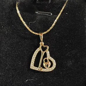 *NEW* 18K GOLD PLATED 26 MM SIMULATED DIAMOND (CZ) KEY TO MY HEART NECKLACE: 19" CHAIN