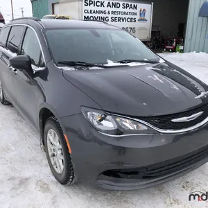 2019 Chrysler Pacifica Van