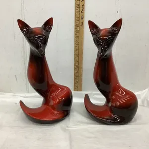 (2) STYLIZED FOXES - UNKNOWN IF BMP