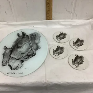 BERNIE BROWN HORSE & FOAL GLASS CUTTING BOARD/HOT PLATE & (4) CERAMIC COASTERS -  “MOTHERS LOVE”