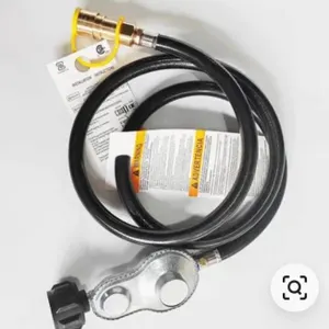 Gas Regulator with Hose and Brass Fittings
