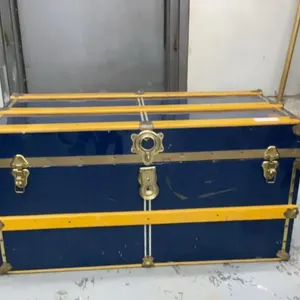 BLUE METAL TRUNK W/ TRAY