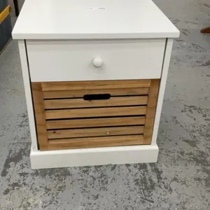 COUNTRY STYLE END TABLE