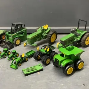 VARIETY OF JOHN DEERE TOYS