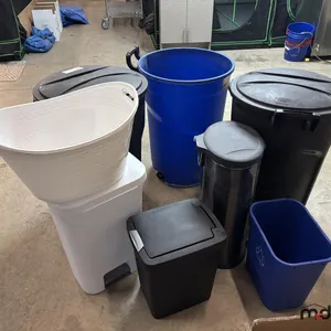 Assorted Disposal Cans
 UNRESERVED