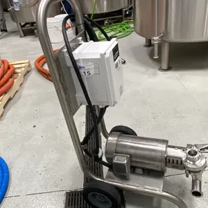 WASHGUARD SST 1 1/2 HP TRANSFER PUMP WITH CART, 3 PHASE