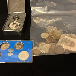 CANADA & USA COLLECTOR SOUVENIR COINS