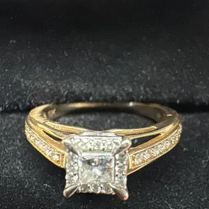 LADIES DIAMOND WEDDING BAND