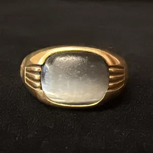 APPROX 10K MENS RING SET WITH GREY STONE (6.2G)