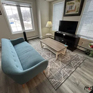Sofa, Rug & (3) Tables
 UNRESERVED