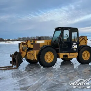 CAT TH83 4X4 TELEHANDLER