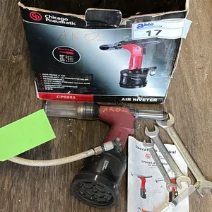 CHICAGO PNEUMATIC CP9883 AIR RIVETER
