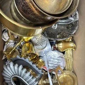 Box of Asst. Metal/Brass Items. *NO SHIPPING