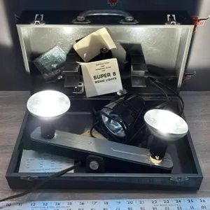 Super 8 Movie Lights. Work!