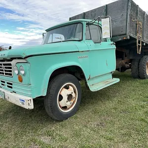 Dodge 400 Single Axle Grain Truck; SN.2462930731