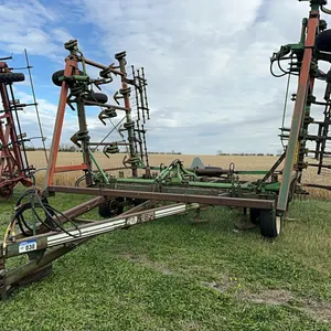CIL 204 35Ft DT Cultivator With Shovels & Tine Harrows