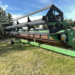 John Deere 925 Straight Cut Header & Transport Trailer; SN.H00925P641243