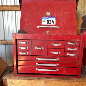 Beach 12 Drawer Tool Chest & Tools