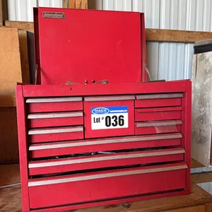 International 10 Drawer Tool Chest & Tools