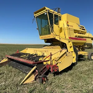 New Holland 1400 SP Combine With Pick-Up Header; SN.3803087
