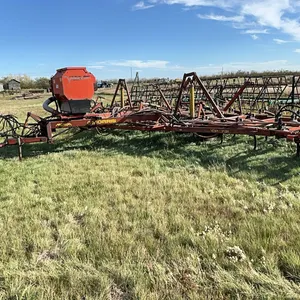 Morris Magnum CP-731 35Ft Cultivator With Tine Harrows & Valmar 1620 Granular Applicator