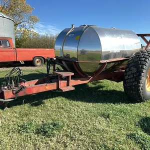 Wilger Stainless Steel Water Tank On Single Axle Sprayer Frame