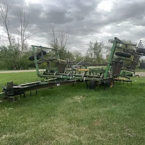 John Deere 655 25Ft Cultivator With Degelman Harrows
