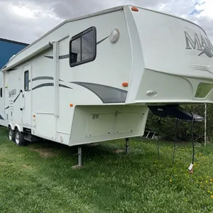 2011 Gulf Stream Mako 5th Wheel Camper Trailer; SN.1NL1MFL20B1074133