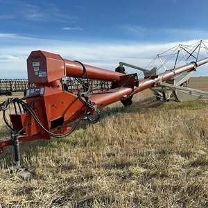 Farm King 1370 Swing Auger; SN.Y13701300089
