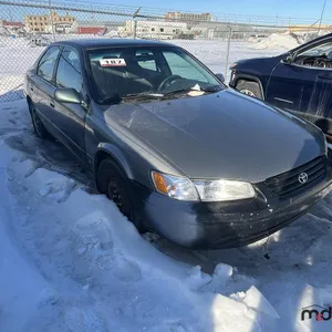 SALVAGE UNIT: 1999 Toyota Camry Car
 UNRESERVED