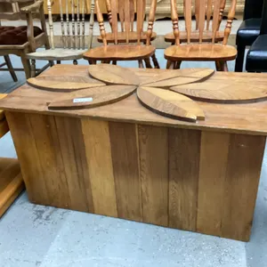 WOOD CHEST