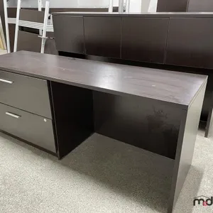 Brown Office Desk w/ Hutch (72"x21"x28 3/4")
 UNRESERVED