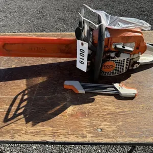 Stihl MS271 gas powered chainsaw, & hand held