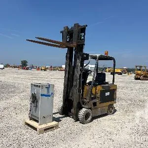 1987 Cat MC60DSA 3000 kg Electric Forklift