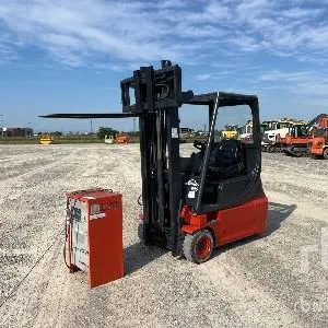 Linde E16 Electric Forklift