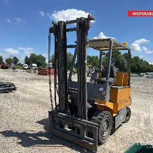 OM E35N 3500 kg Electric Forklift (Inoperable)