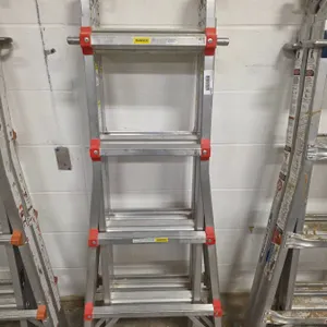 Winner Portable  folding Stepladder With 300 lb Weight Capacity