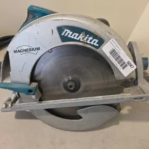 Makita 5008MGA 8-1/4 Inch Circular Saw With 15A Motor