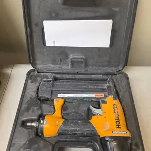 Bostitch Pneumatic Nailer with Hard Case, Model Number N66C